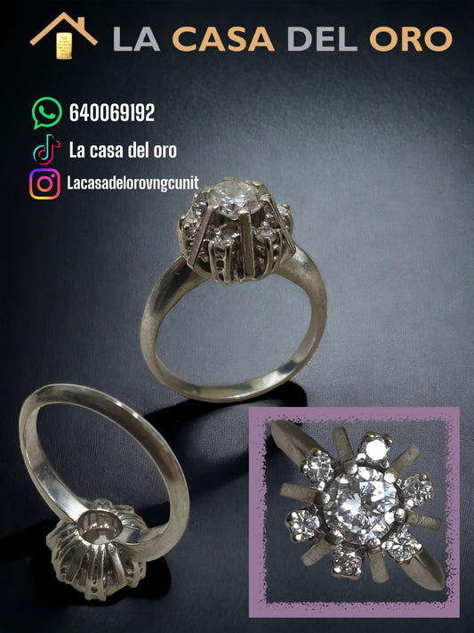 Rosetón 0.80ct oro blanco 18 kt