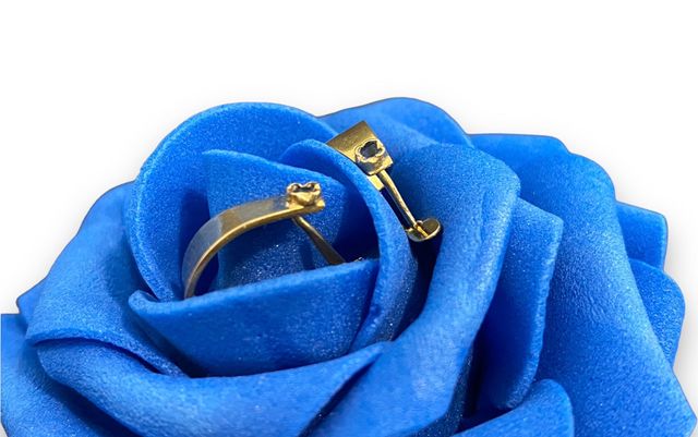 Pendientes con circonita azul, oro 18kt