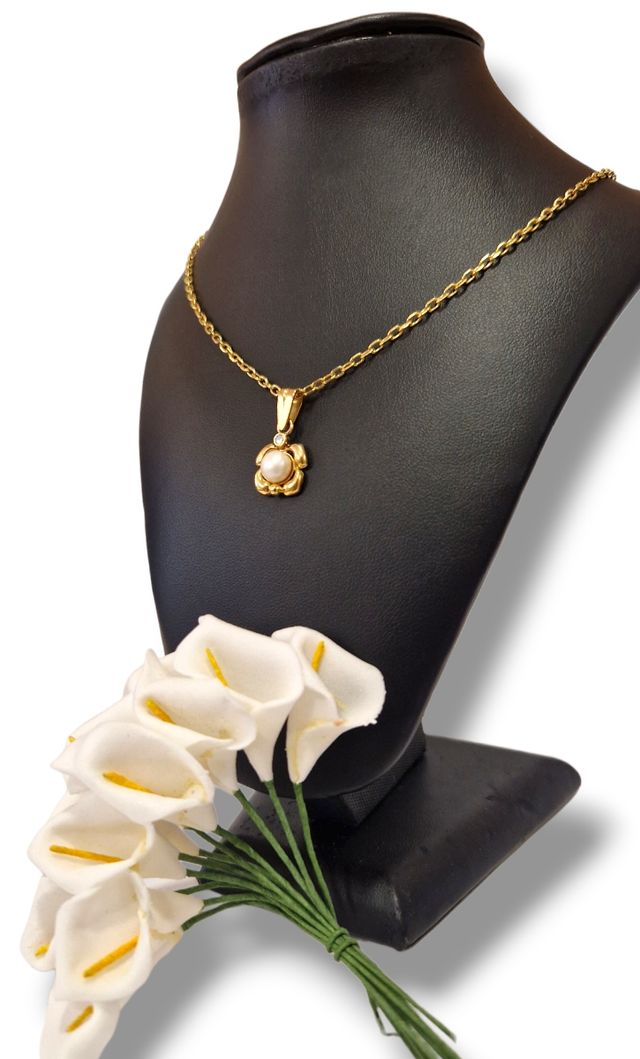 Colgante flor oro 18kt