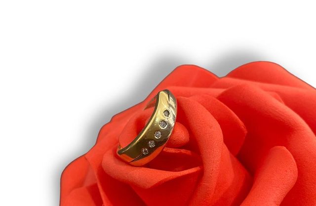 Anillo bicolor con diamantes, 18kt