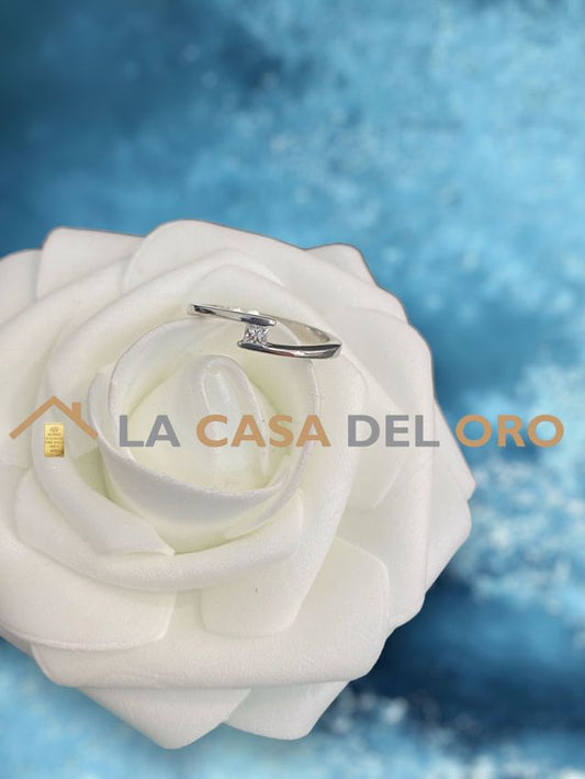 Anillo con diamante cuadrado, 18kt