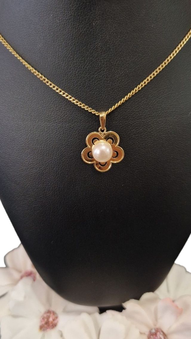 Colgante flor + perla oro 18kt